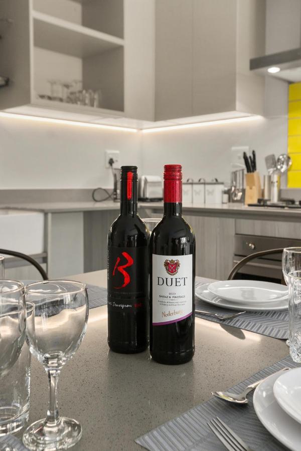Easy Stay - The Median Rosebank Johannesburg Esterno foto