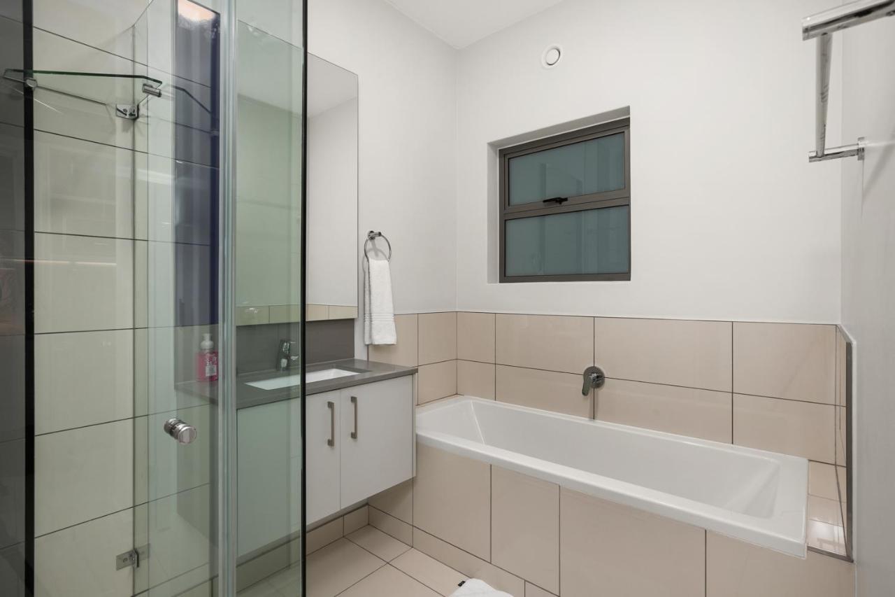 Easy Stay - The Median Rosebank Johannesburg Esterno foto